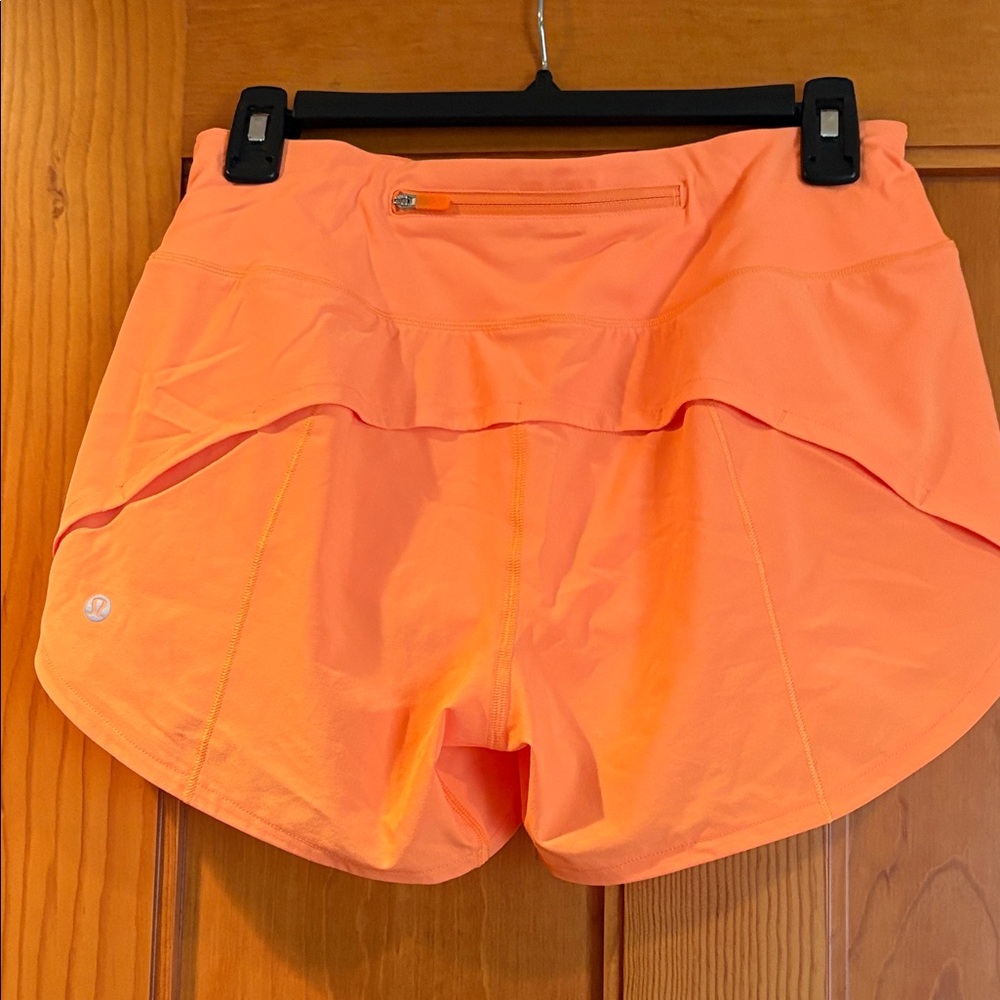Lululemon Speed Up Peach 4” lined Shorts NWT - Picture 3 of 5